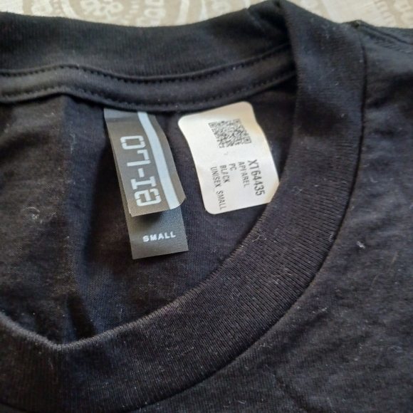 Graphic tee - Picture 3 of 3